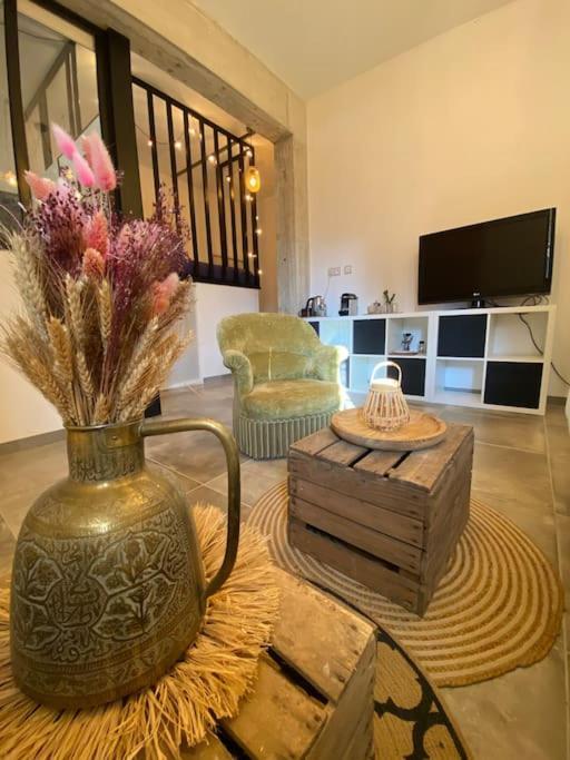Superbe Studio De Charme Apartment Tourrette-Levens Luaran gambar