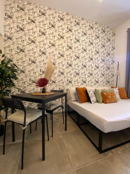 Superbe Studio De Charme Apartment Tourrette-Levens Luaran gambar